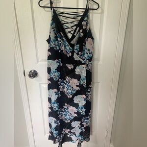 EUC - women’s floral midi dress from Ricki’s